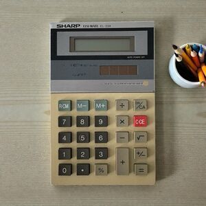 Sharp Calculator Elsimate EL-334 8 Digit Twin Power Solar plus Battery Vintage